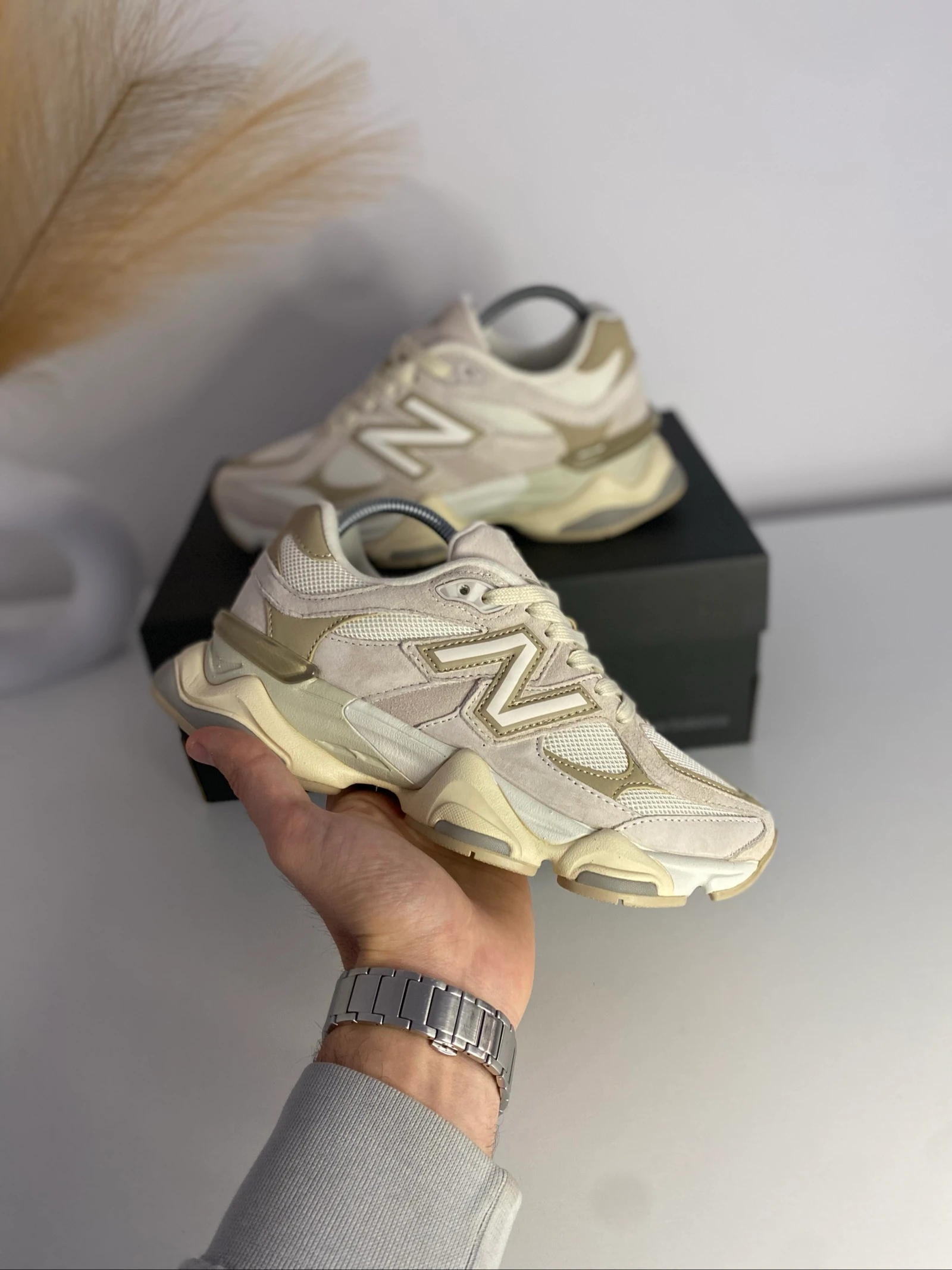 New Balance 9060 Bege 38